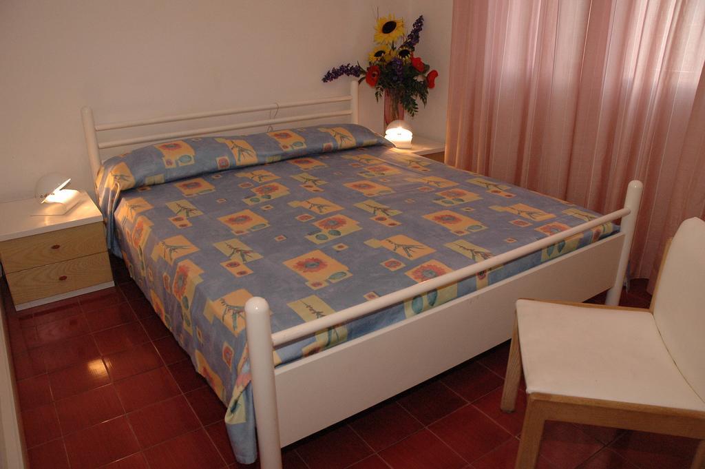 Appartamenti Vacanza Albatros Lignano Sabbiadoro Bagian luar foto